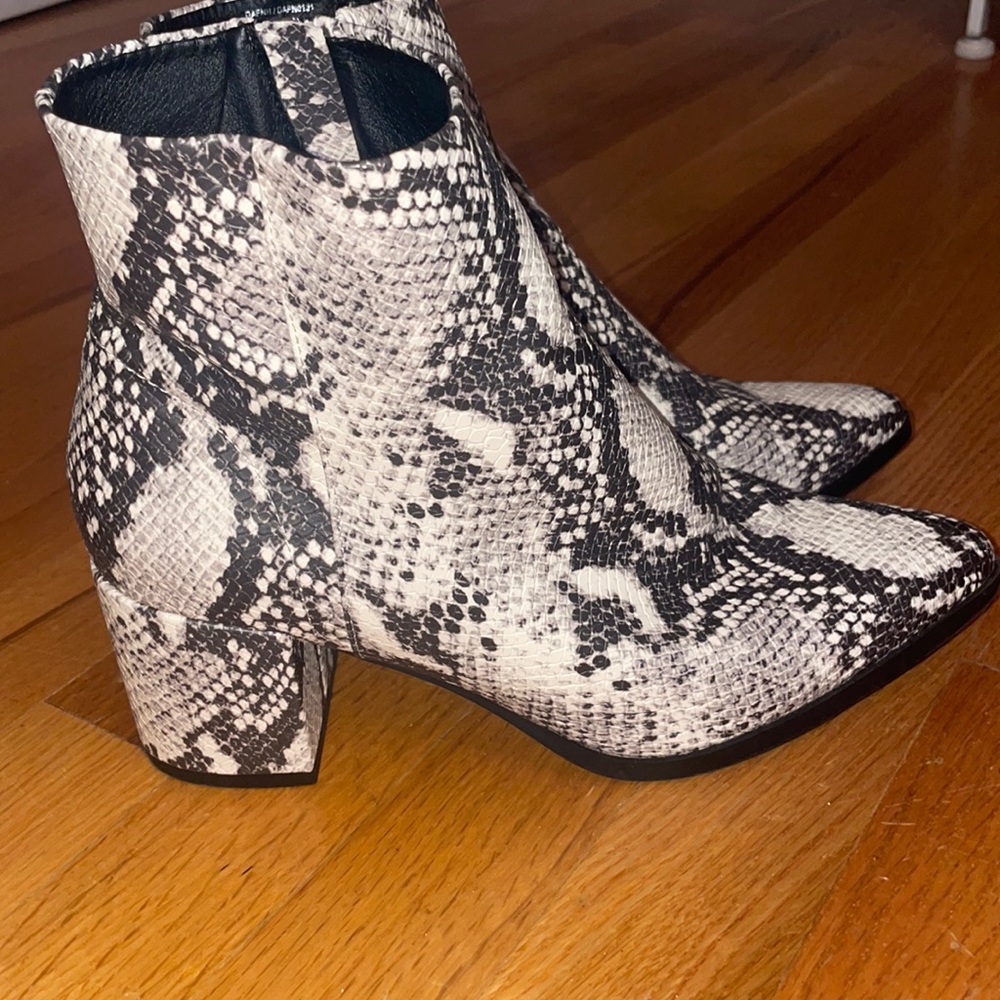 Snake skin pattern booties